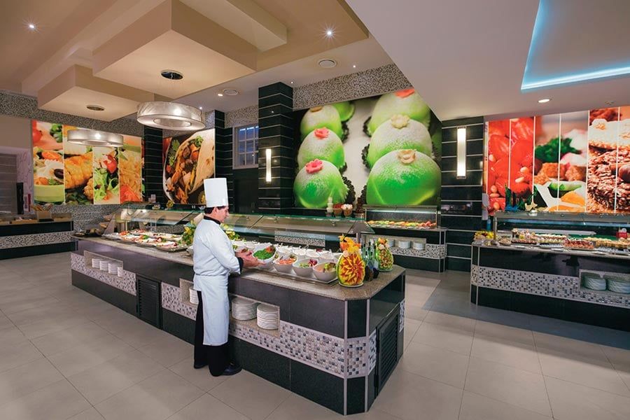Restaurant at Hotel Riu Palace Las Americas