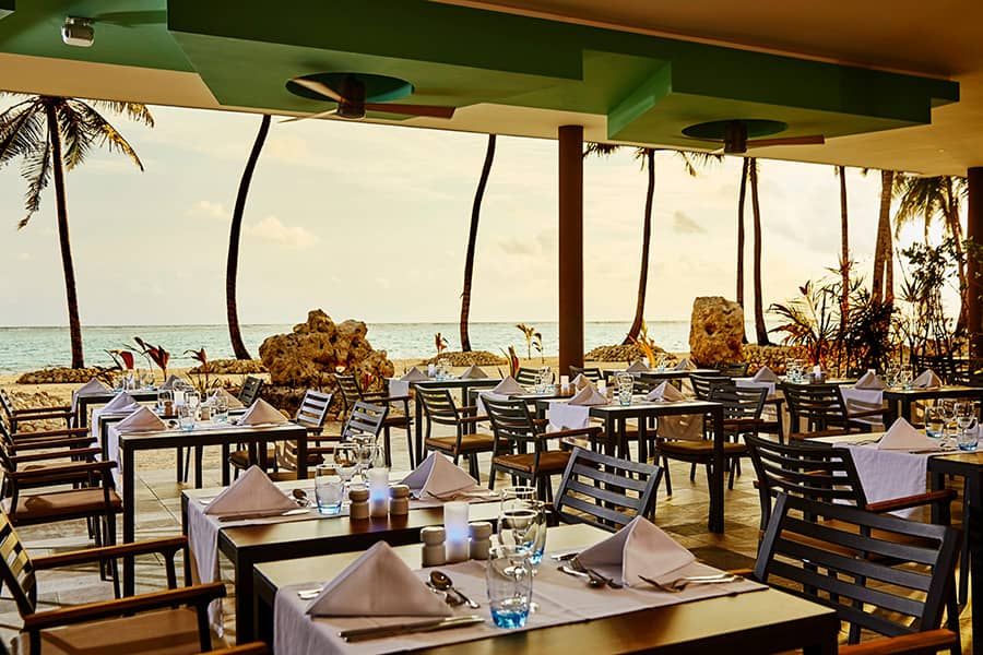 Restaurant at Hotel Riu Palace Maldivas
