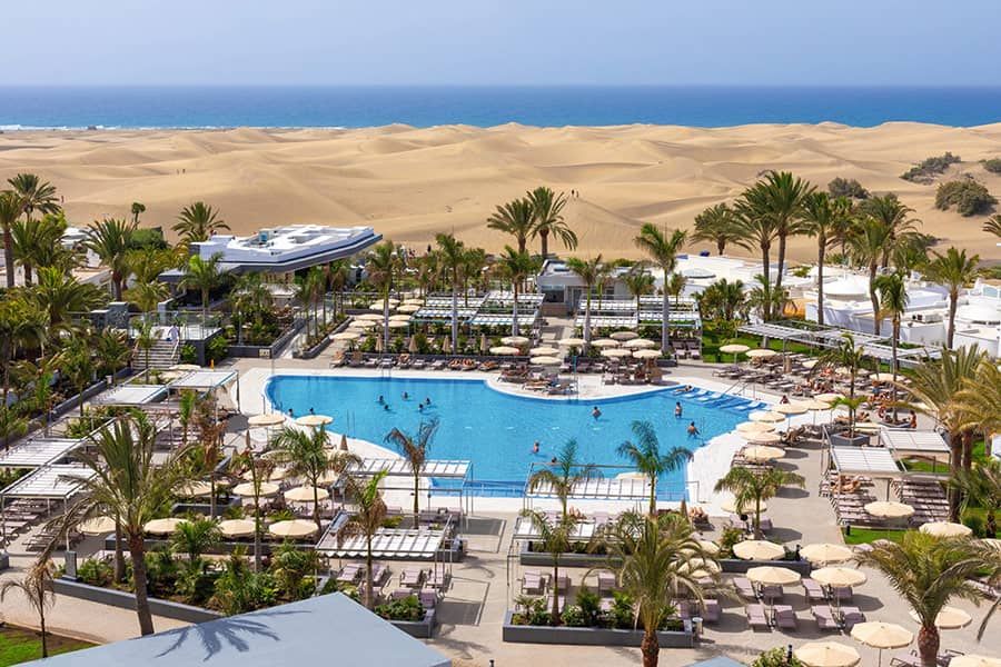 Swimming pool at Hotel Riu Palace Maspalomas