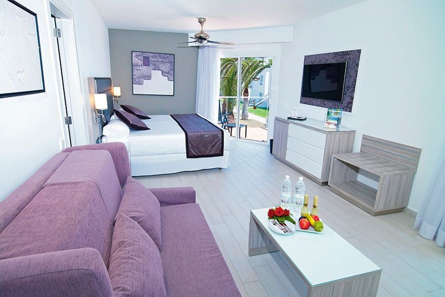 Guest room at Hotel Riu Palace Meloneras