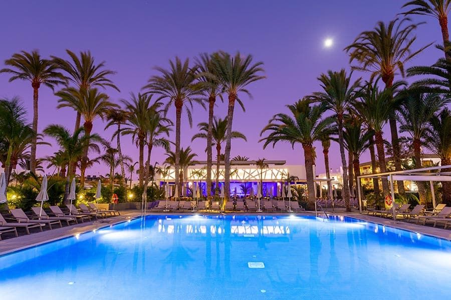 Swimming pool area at Hotel Riu Palace Palmeras