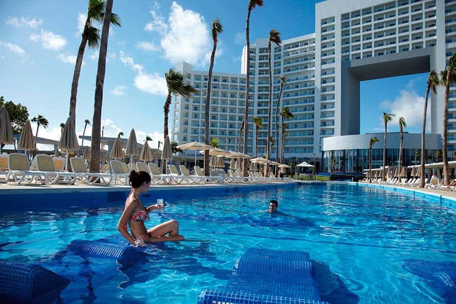 Swimming pool area at Hotel Riu Palace Peninsula