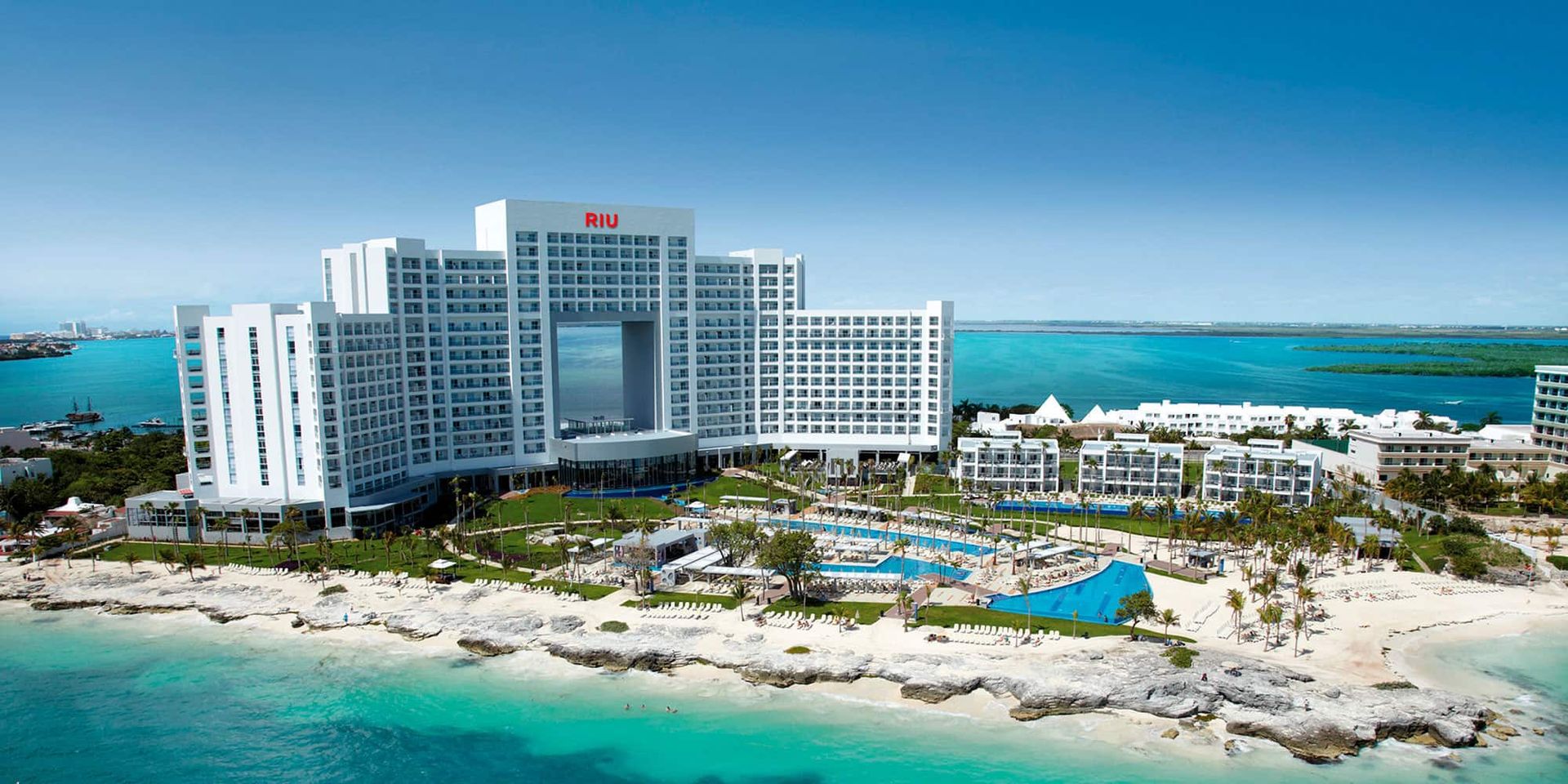 One of Cancun's Longest-Standing Beachfront Hotels Just Reopened — With a Members-Only Twist