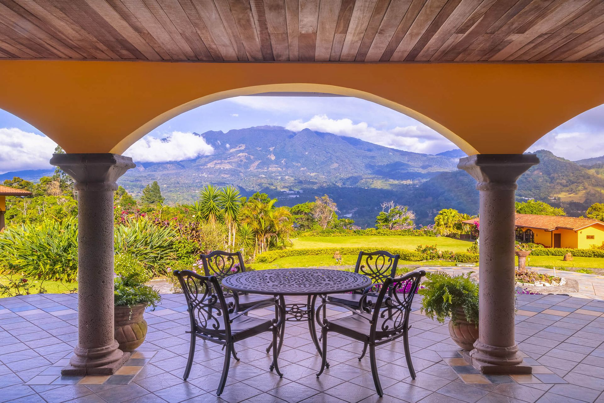 Los Establos Boutique Resort Dining & Restaurants