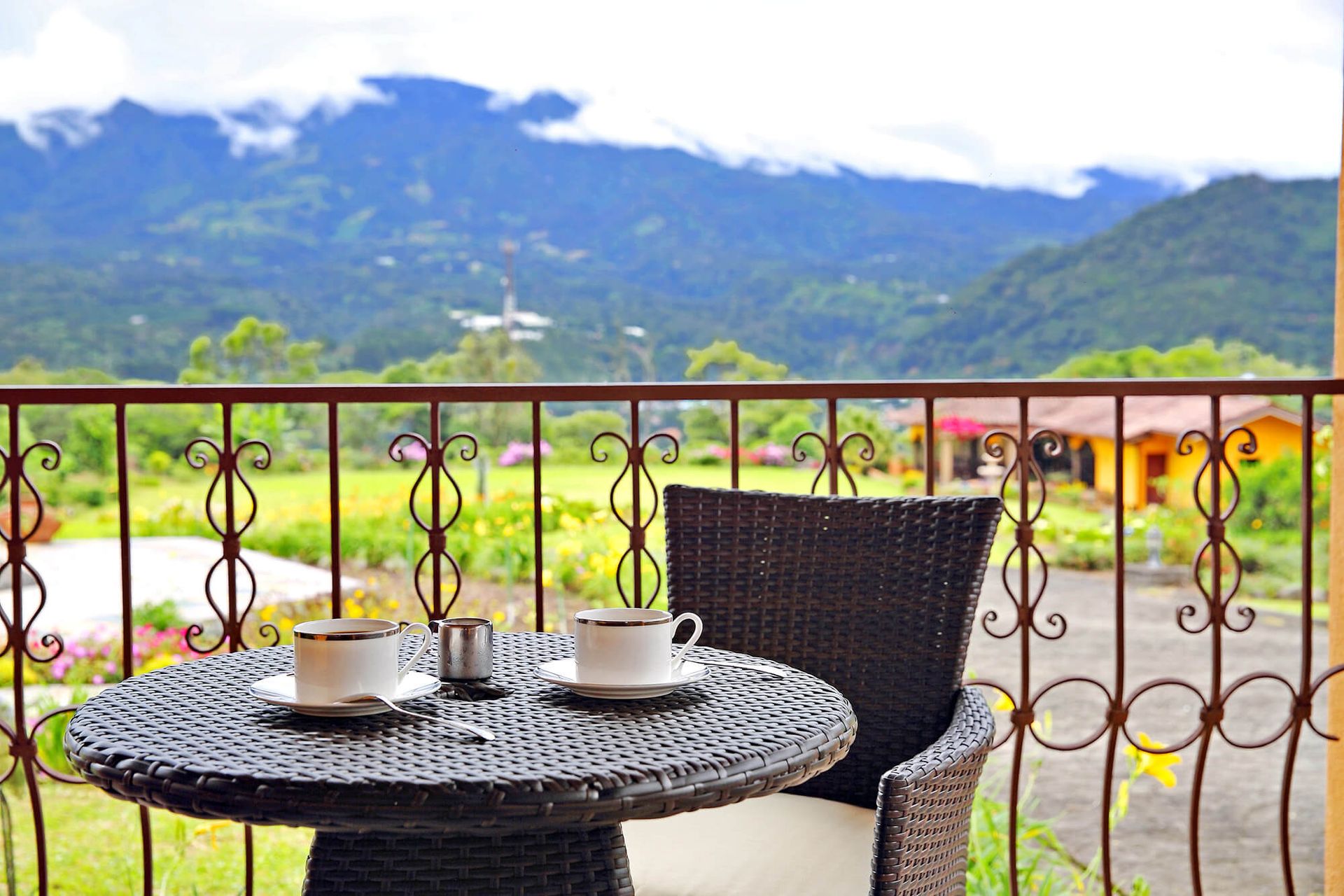 Los Establos Boutique Resort Rooms & Suites