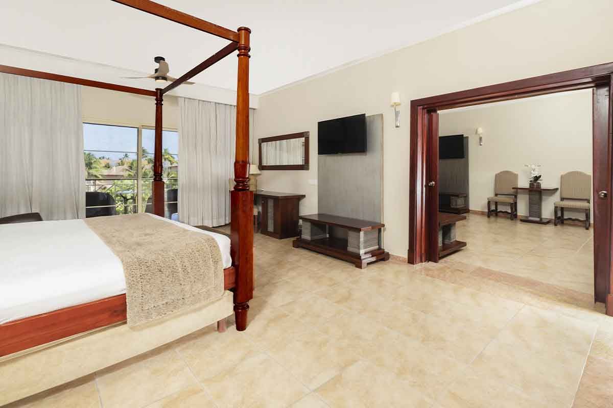 Majestic Colonial Punta Cana Dining & Restaurants