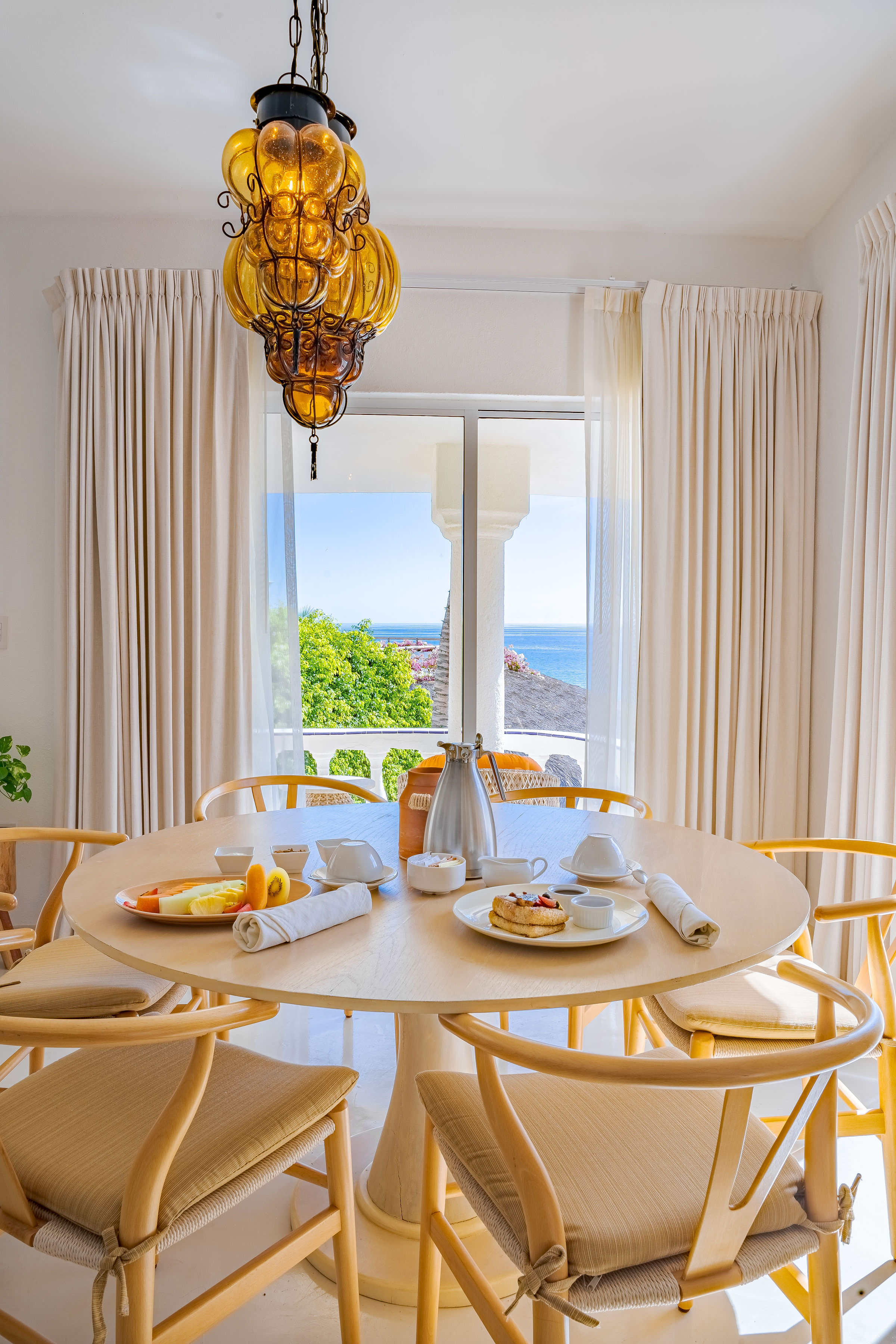 In-suite amenities and welcome details