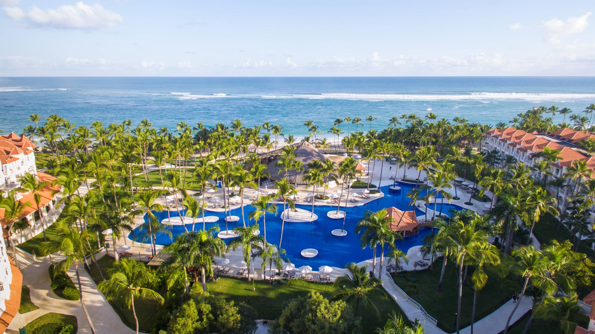 Resort exterior at Occidental Caribe