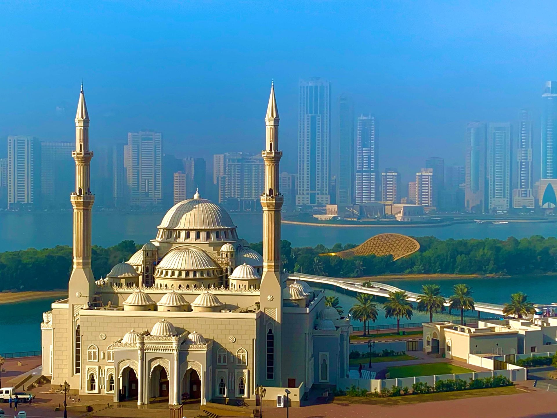 Resort exterior at Occidental Sharjah Grand