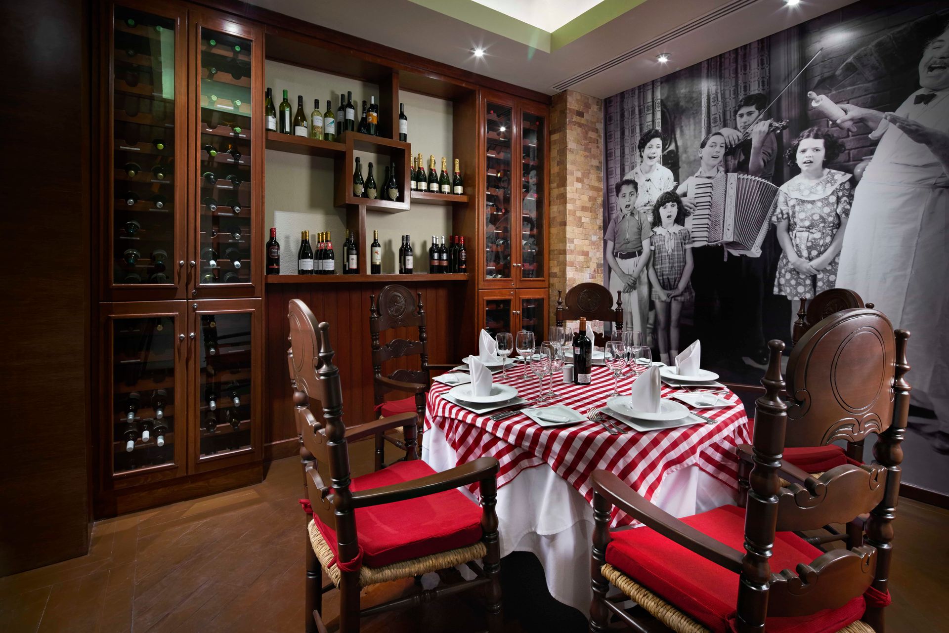 dining