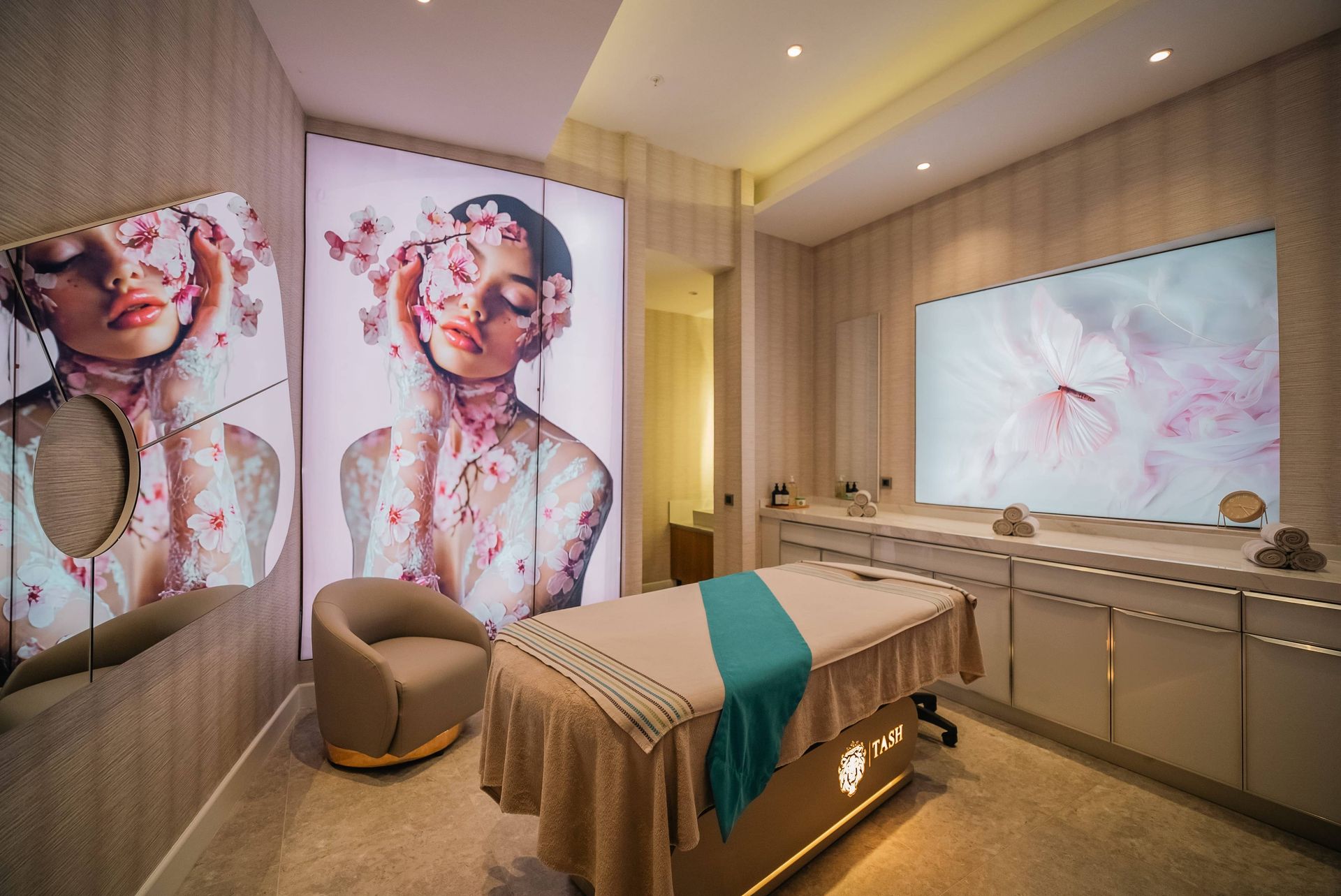 Guest room at Rixos Park Belek - The Land Of Legends Access
