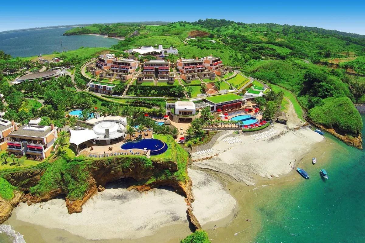 Royal Decameron Mompiche Beach Resort, Spa & Convention Center Exterior & Grounds