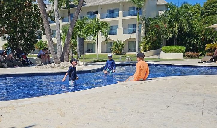 Resort exterior at Royalton Splash Punta Cana, Autograph Collection All-Inclusive Resort & Casino