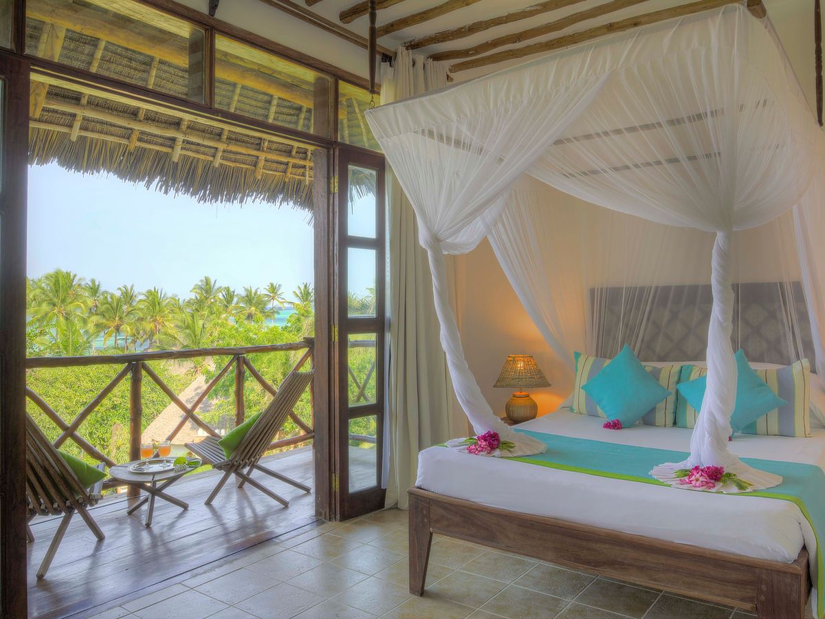 Sultan Sands Island Resort & Spa Rooms & Suites